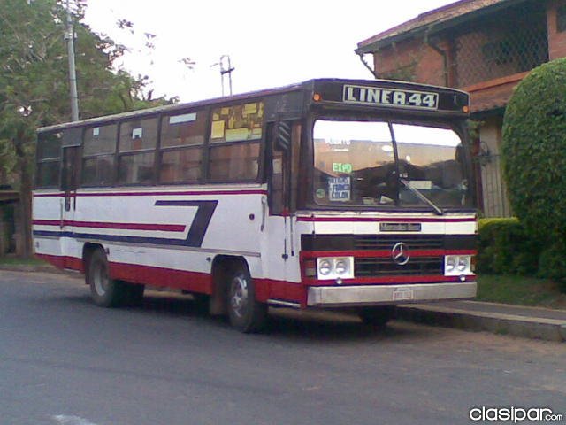 MB - CAIO Amelia 1986 (en Paraguay) - M.R.A
AKU 153
Imagen publicada en : clasipar.com
Palabras clave: CAIO 1986