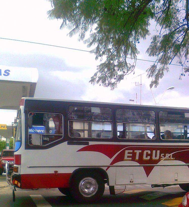 Mercedes-Benz OF 1318 - San Jorge (1995) - E.T.C.U S.R.L. , Linea 45 , Interno 9506 
La nueva EMPRESA !!!
Palabras clave: MB