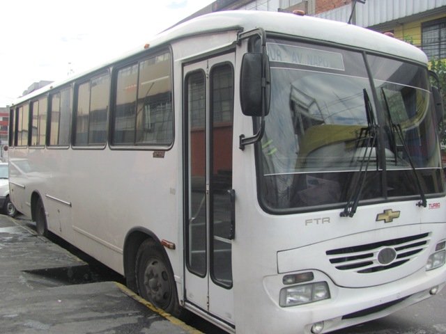 Chevrolet Isuzu FTR Carroceria Varma
Bus de la Policia Nacional del Ecuador

Palabras clave: Chevrolet Isuzu FTR Carroceria Varma