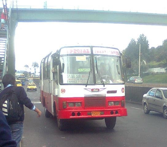 Hino FD Carroceria Varma
Servicio Especial Coop Transporsel en Quito
PZS- 512
Palabras clave: Hino FD Carroceria Varma