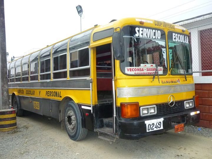 Mercedes Benz ¿ ? Carroceria Cepeda 
Modelo Vitanec
Servicio Escolar
FOTOGRAFIA: ESCALA BUS FLOTA IMBABURA
Palabras clave: Modelo Vitanec