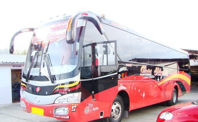 HINO AK CARROCERIA SERMAN (TIPO YUTONG)
RUTAS MILAGREÑAS
MOVIL 17 
IMAGEN : RUTAS MILAGREÑAS
Palabras clave: HINO AK CARROCERIA SERMAN