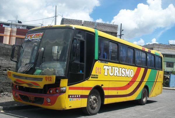Volkswagen 16-210 Carroceria Busscar El Buss 340 (En Ecuador)
Coop Turismo
Servicio Urbano Interparroquial de Rumiñahui
Movil 012
Palabras clave: Volkswagen 16-210 Carroceria Busscar El Buss 340 (En Ecuador)