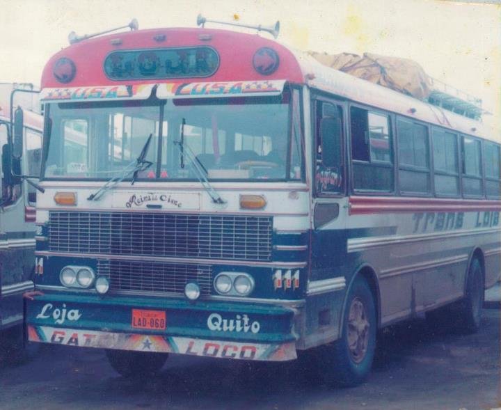 Coop Loja Carroceria Thomas Chasis Desconocido 
LAD060
Evolucion del disco 111 de la coop Loja
Fotografia tomada de Facebook Buses Ecuador
Palabras clave: Coop Loja Carroceria Thomas Chasis Desconocido 