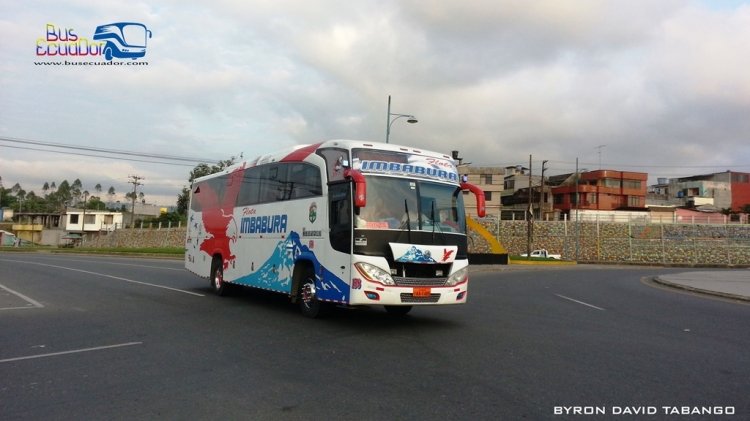 HINO AK MEGABUSS CRUCERO 
FLOTA IMBABURA MOVIL 158
Palabras clave: HINO AK MEGABUSS CRUCERO