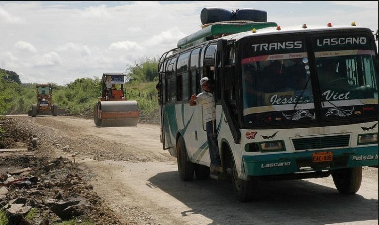 Carroceria Desconocida Chasis ¿ Botar ?
Trans Lascano
EAC 895
Palabras clave: Carroceria Desconocida Chasis ¿ Botar ?