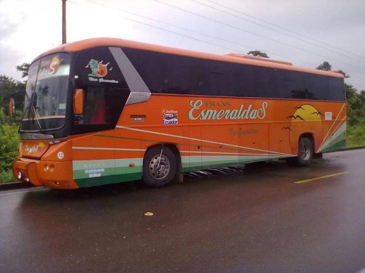 Mercedes Benz O 500 RS Carroceria Comil (EN ECUADOR)
Trans Esmeraldas 
Movil 12
Imagen : Jose Lescano
Palabras clave: Mercedes Benz O 500 RS Carroceria Comil (EN ECUADOR)
