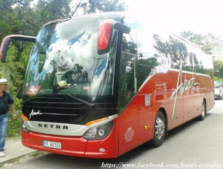 SETRA S 515 HD  AVANTI
Unidad de paso por Ecuador 
Tour recorriendo el mundo en autobus
IMAGEN : BUSES ECUADOR
Palabras clave: SETRA S 515