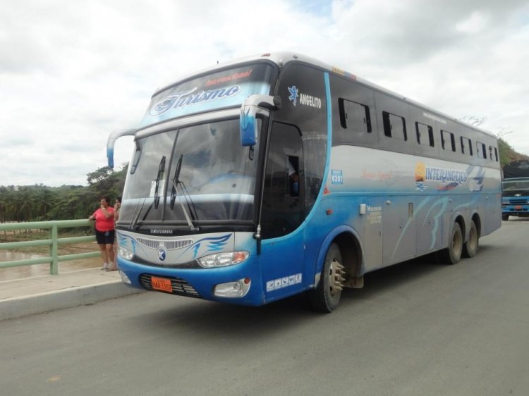 Hino Fg Carroceria Alvarado
Interangeles Tour
Chasis Hino FG Modificado y Agregado eje
Imagen: Facebook Interangeles Tour
Palabras clave: Hino Fg Carroceria Alvarado