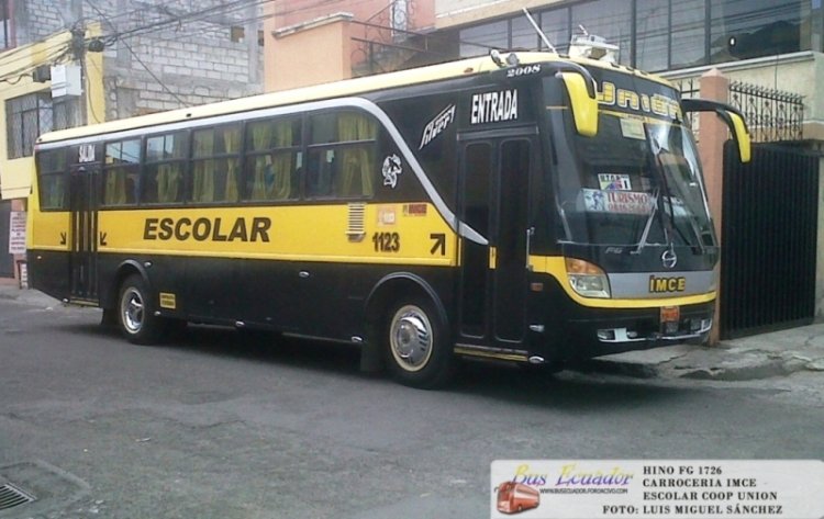 Hino Fg Carroceria Imce
Escolar Coop Unión Quito
Palabras clave: Hino Fg Carroceria Imce