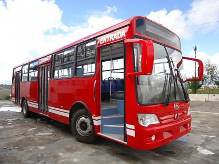 HINO AK CARROCERIA VARMA
SERVICIO ECOVIA QUITO
IMAGEN TOMADA DE WEB CARROCERIAS VARMA
Palabras clave: HINO AK CARROCERIA VARMA