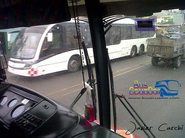 SCANIA K270 UB 6X2
Vehículo para el Nuevo Aeropuerto de Quito 
En transito hacia Quito
Palabras clave: SCANIA K270 UB 6X2