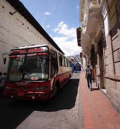 Super Hino FD 98 Carroceria Herrera
Coop ATahualpa Bus de servicio Ejecutivo en Quito
Palabras clave: Super Hino FD 98 Carroceria Herrera