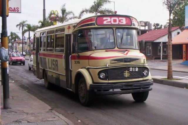 Mercedes-Benz 1114 - Crovara - La Independencia
Uno de los ltimos 1114 que prestaron servicio en la 203
