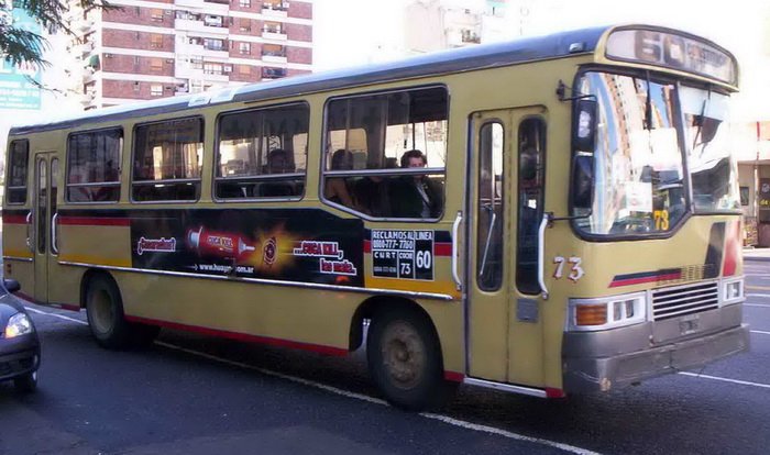 Mercedes-Benz OF 1215 - San Juan - MONSA
Modelo de 5100 mm e/e??? por la separaci�n entre ventanillas
