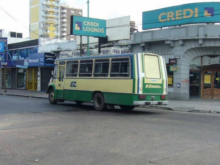 Mercedes Benz 1114 - Ottaviano - EZ
MB1114 Ottaviano de la EZ
