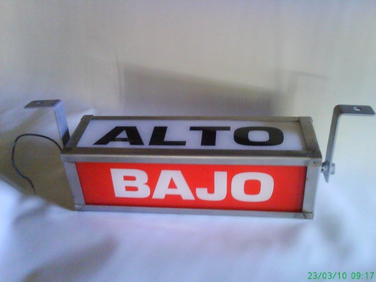 Ramalero prismatico "fuori-serie" construído para coche restaurado por MONSA.
Palabras clave: Ramalera prisma