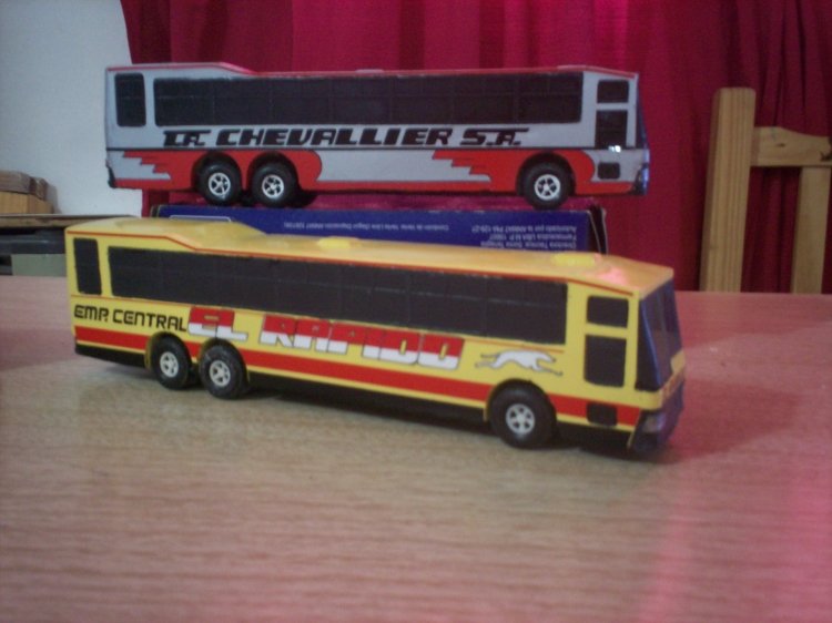 maqueta replica en resina del DIC 1014 LD GL GIGANTE
maqueta empresa central EL RAPIDO 
Palabras clave: JUGUETE-MAQUETA (REPRODUCCION EN MINIATURA)