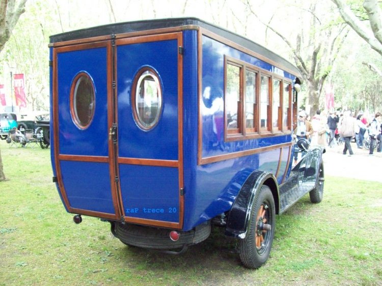 Chevrolet (G.M.C.) 1924
CAPITOL UTILITY EXPRES
Palabras clave: VIEJAS