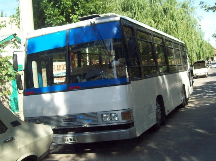 Zanello - Automotores Argentina - Particular
C 1507659 - UFA 746

http://galeria.bus-america.com/displayimage.php?pos=-25990
Palabras clave: PARTICULAR