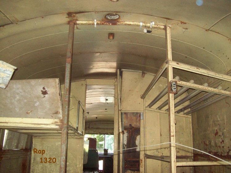 Ford Thames Trade - Wayne SMI-2908 (ensamblado en Argentina)
C.204315 - VHI962
http://galeria.bus-america.com/displayimage.php?pos=-13382
http://galeria.bus-america.com/displayimage.php?pos=-13383
http://galeria.bus-america.com/displayimage.php?pos=-13384
http://galeria.bus-america.com/displayimage.php?pos=-13385
http://galeria.bus-america.com/displayimage.php?pos=-13386
http://galeria.bus-america.com/displayimage.php?pos=-13387
http://galeria.bus-america.com/displayimage.php?pos=-13388
http://galeria.bus-america.com/displayimage.php?pos=-13389
http://galeria.bus-america.com/displayimage.php?pos=-13390
http://galeria.bus-america.com/displayimage.php?pos=-13391
http://galeria.bus-america.com/displayimage.php?pos=-13393
http://galeria.bus-america.com/displayimage.php?pos=-13394
http://galeria.bus-america.com/displayimage.php?pos=-13395
http://galeria.bus-america.com/displayimage.php?pos=-13396
DINOSAURIO EN LA CITY
(vista interior de la unidad)
Para conocer sobre la historia de estos omnibus en Rosario, vistar : http://www.busesrosarinos.com.ar/historia/omnibus/wayne/wayne.htm
