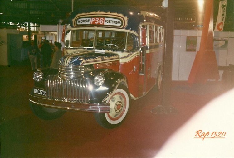 CHEVROLET 1946 - F.A.C.A. - Empresa Linea 216 S.A.
B 902706
http://galeria.bus-america.com/displayimage.php?pos=-21248
Palabras clave: VIEJAS