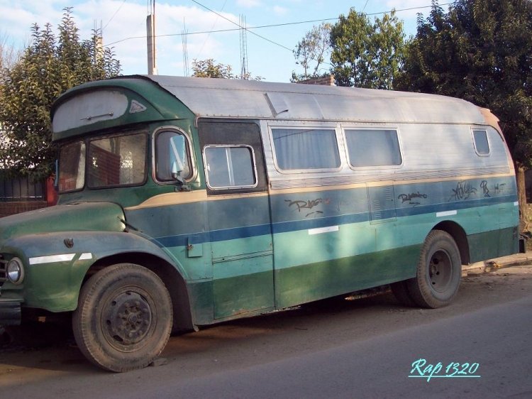 MOTORHOME
B.953226 - WNI033
http://galeria.bus-america.com/displayimage.php?pos=-18449
http://galeria.bus-america.com/displayimage.php?pos=-18451
Palabras clave: MOTORHOME