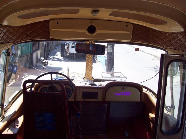 COSTA BRAVA
Vista del sector de conducción del ex BONDI de pablo670
http://galeria.bus-america.com/displayimage.php?pos=-18703
http://galeria.bus-america.com/displayimage.php?pos=-18704
http://galeria.bus-america.com/displayimage.php?pos=-18705
Palabras clave: VIEJAS