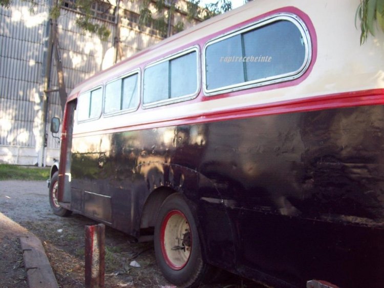 MI 187
C 231650 - VTP 265
Un espejo la primer mano de pintura ,grande Pablo

http://galeria.bus-america.com/displayimage.php?pos=-18070
http://galeria.bus-america.com/displayimage.php?pos=-18248
http://galeria.bus-america.com/displayimage.php?pos=-18620
http://galeria.bus-america.com/displayimage.php?pos=-18960
http://galeria.bus-america.com/displayimage.php?pos=-18961
Palabras clave: VIEJAS