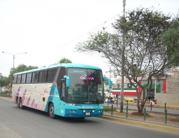 Comil Campione Vision 3.65 (en Per�) - TURISMO CIVA
Jorge Miguel Absi Guido(PERU)
e mail:jabsi86@gmail.com
www.flogao.com.br/norpacifico
Palabras clave: TURISMO CIVA