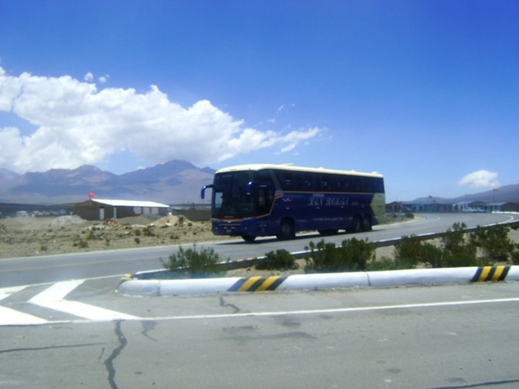 Comil 3.65 (en Peru) EXPRESO SAN ROMAN
JORGE MIGUEL ABSI GUIDO (PERU)
e mail:jabsi86@gmail.com
www.flogao.com.br/norpacifico
Palabras clave: SAN ROMAN