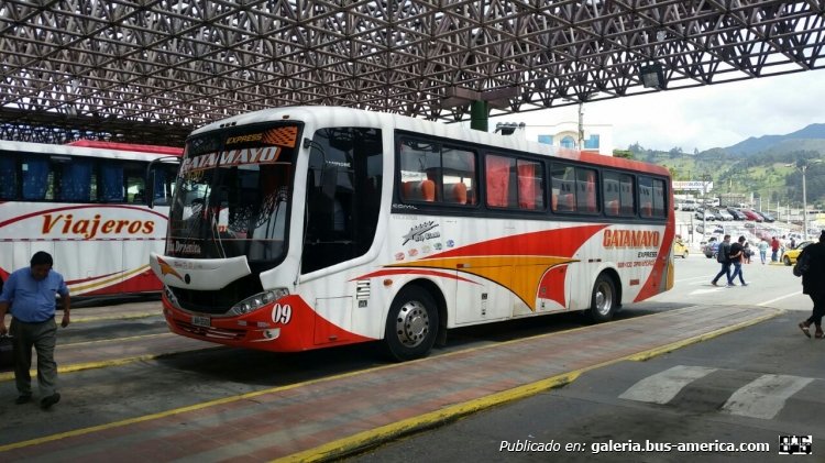Volkswagen 17-210 OD - BUSSCAR 320 reformado con componentes Comil Campione (en Ecuador) - Catamayo
¿LAH 0500?
Palabras clave: LAH-0500