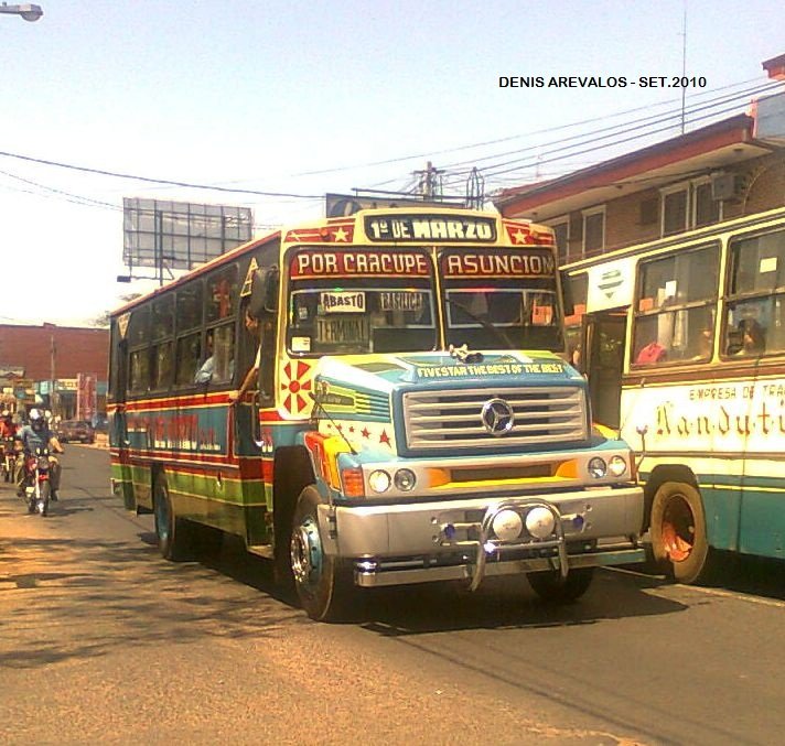 Mercedes-Benz L 1418 - Taller MB 14 - Empresa 1ro de Marzo S.R.L.
AUS 971
[url=https://galeria.bus-america.com/displayimage.php?pid=58811]
https://galeria.bus-america.com/displayimage.php?pid=58811[/url]
[url=https://bus-america.com/galeria/displayimage.php?pid=31017]https://bus-america.com/galeria/displayimage.php?pid=31017[/url]

Línea 200 (Asunción), unidad 55

Aqui les presento al Picudo mejor conservado que hay actualmente por San Lorenzo, el frente practicamente todo original sin exagerar nada. hermosa maquina sin dudas
Palabras clave: MB