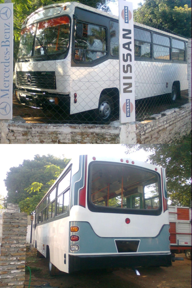 Mercedes-Benz 817 Ecopower 
Segun pude averiguar la carroceria fue hecha en CDE, pero por mas que busque un indisio del nombre, no fue posible.
Palabras clave: MB