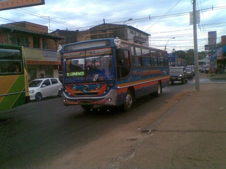 Mercedes-Benz OF ¿? - Carroceria El 11 - Linea 128 , Lago Ypacarai S.R.L.
Palabras clave: MB