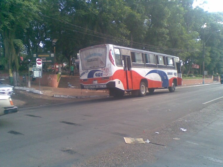 Mercedes-Berz LPO 1113 - Marcopolo San Remo (en Paraguay) - Condubus , Linea 133
http://galeria.bus-america.com/displayimage.php?pos=-10119
Reformado
Palabras clave: MB