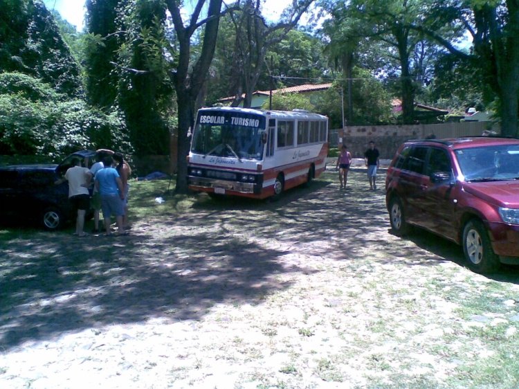 Mitsubishi Fuso (en Paraguay) - Turismo
http://galeria.bus-america.com/displayimage.php?pos=-16474
Palabras clave: Mitsubishi