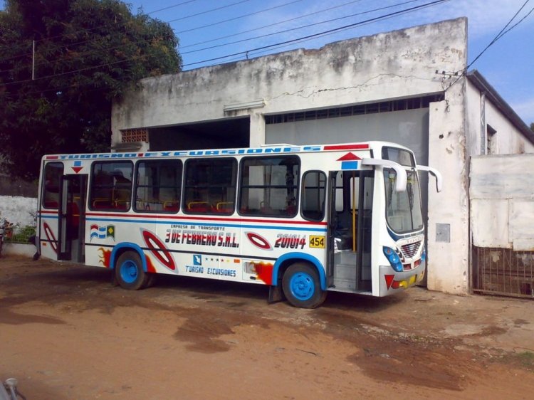 Hino 913 - Carrocerias El Buss - Empresa 3 de Febrero S.R.L.
Fotografia cedida por el Sr. Sindulfo Castro 
Palabras clave: Hino