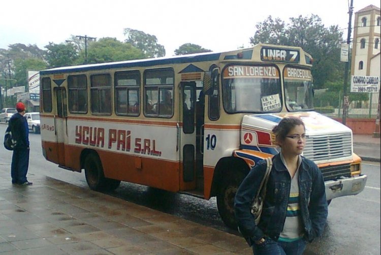 Mercedes-Benz L 1214 - Cebra - Linea 7 , Ycua Pai S.R.L.
Aqui encontre otro cebra montado sobre un Picudo
Palabras clave: MB