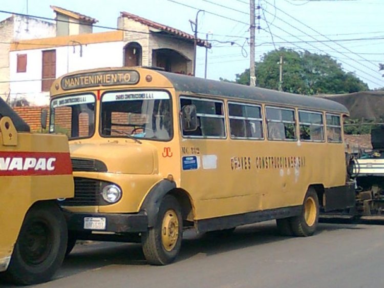 Mercedes-Benz L 1113 - Mercedes-Benz O-362 U (en Paraguay) - Chavez Construcciones
Bus de la empresa Chavez Construcciones
Fotografía : dear
O362 U
Palabras clave: MB