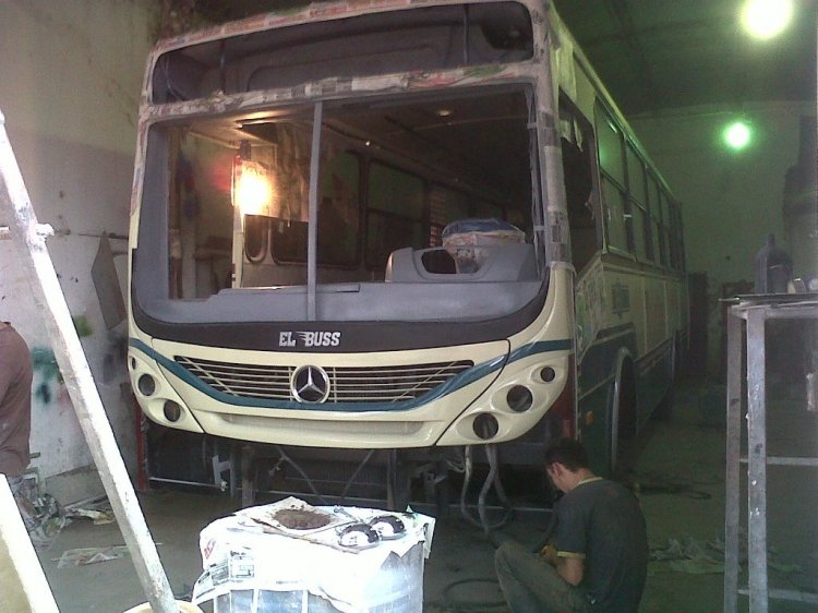 Mercedes-Benz OF 1417 - Carrocerias El Buss - Linea 165 , Ñanduti S.R.L.
Fase final del trabajo - frente del bus
Fotografia: Denis (dear)
Palabras clave: MB