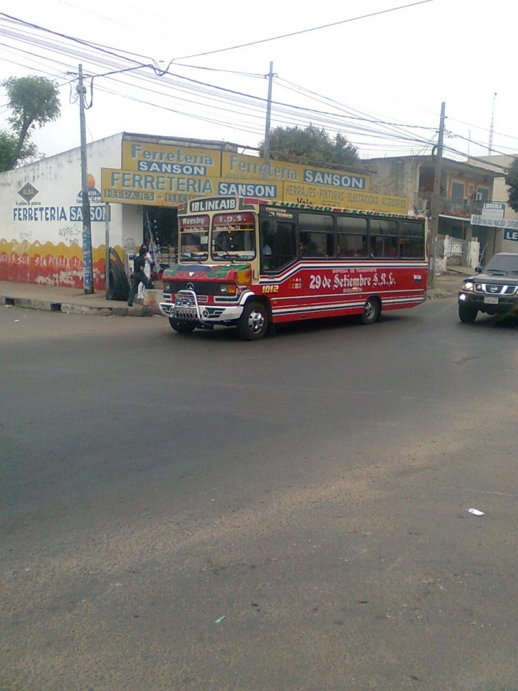 Mercedes-Benz L711 Plus San Fernando Linea 18 Emp. 29 de Setiembre SRL
UNO DE LOS PICUDITO
Fotografia: Dear
Palabras clave: MB