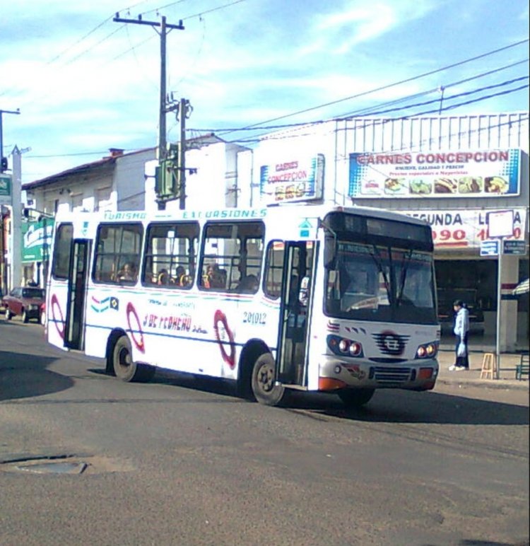 Hino 913 - Ruvicha - Empresa 3 de Febrero S.R.L.
Fotografia: Dear
Palabras clave: Hino