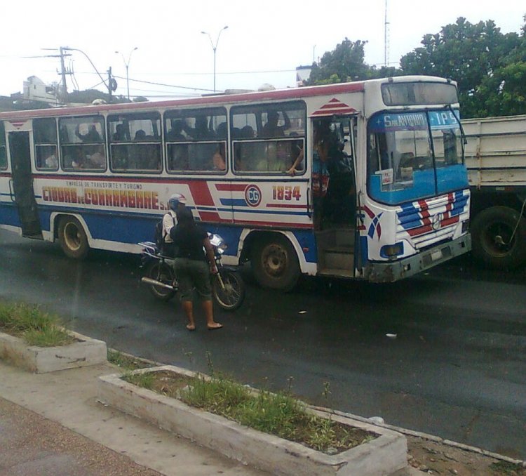 Mercedes-Benz OF 1318 - Thamco Scorpion (en Paraguay) - Linea 32 , Ciudad de Guarambare S.R.L.
Palabras clave: MB