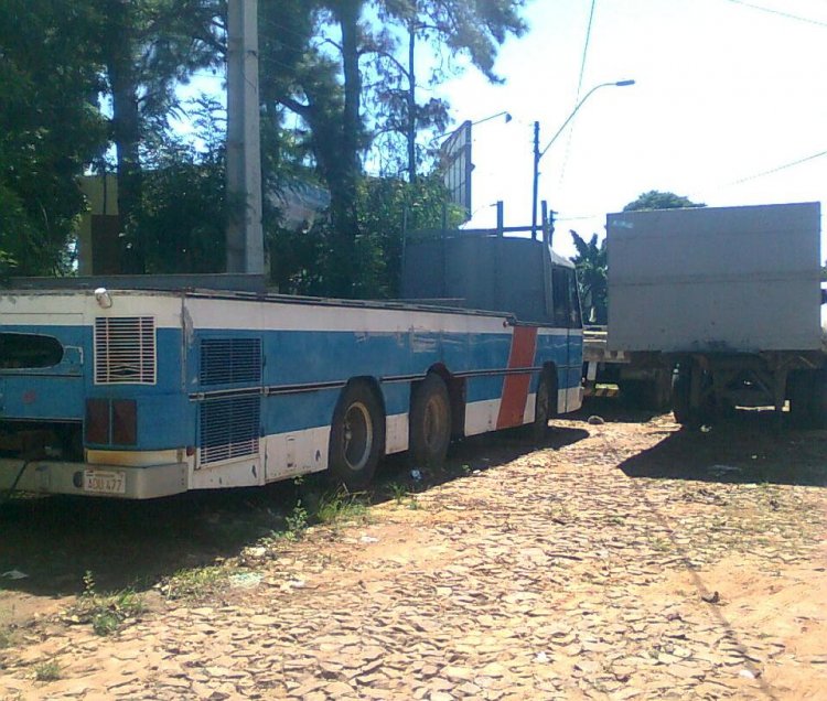 Scania - Nielson Diplomata (en Paraguay) reformado a camion
Fotografia: Dear
Palabras clave: Scania