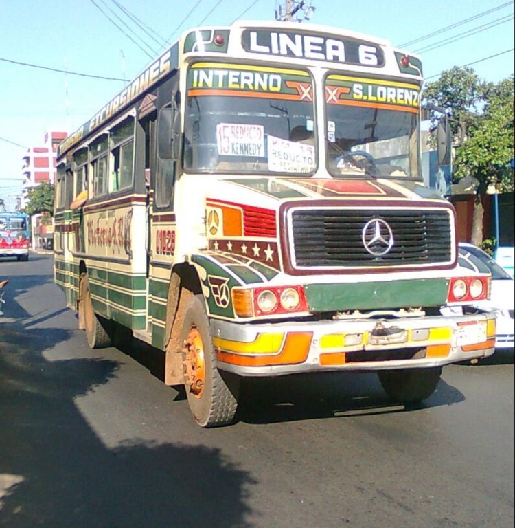 Mercedes-Benz L 1414 - TATA (en Paraguay) - Victoria
Este picudo que entro estos dias en la Linea 6 tiene una caracterista poco vista en las ventanas que lo hace singular
Fotografía : dear
Palabras clave: MB