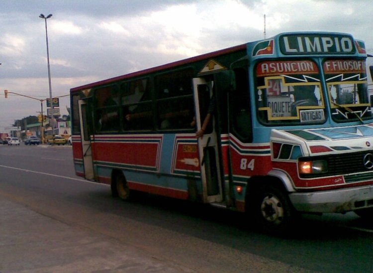 Mercedes-Benz L 711 Plus - Cano - Linea 24
Palabras clave: MB