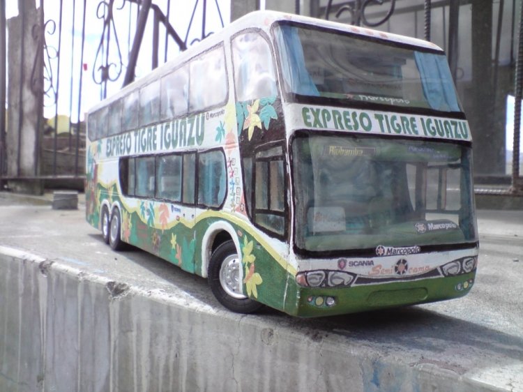 Maqueta Marcopolo (para Argentina) - Tigre Iguazu
Vista Frontal de la Maqueta
(Reproducción en miniatura)
