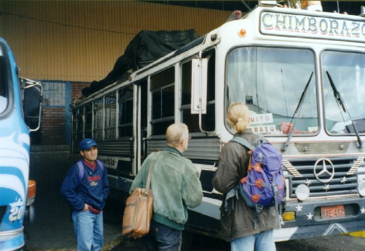 Alvarado_Mercedes Benz_Chimborazo
HAE462
Un BUs de los años 90s
