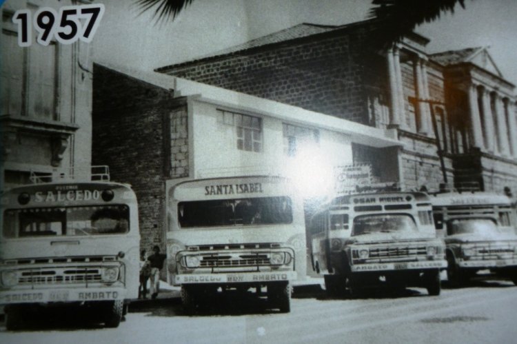 UNA FOTO DEL RECUERDO DE TRANSPORTES SALCEDO-SAN MIGUEL Y SANTA ISABEL ACTUAL PRIMAVERA
